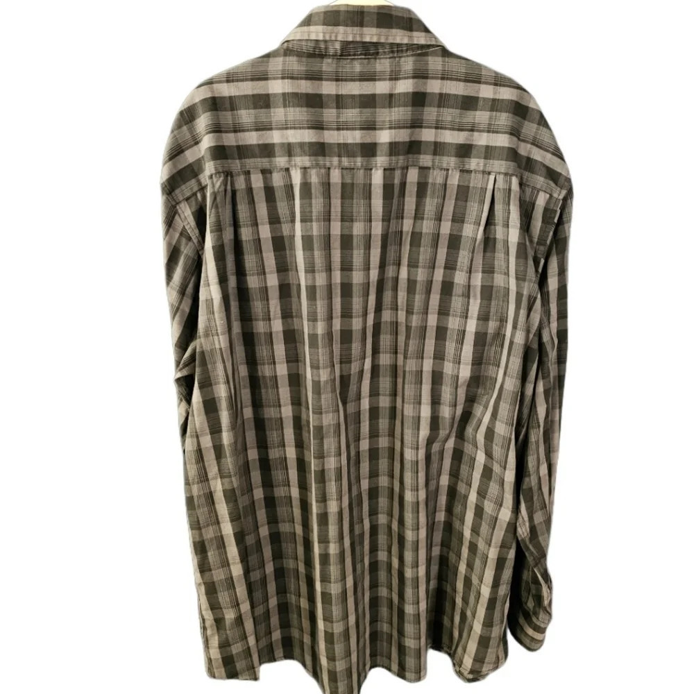 Beverly Hills Polo Club Black and Gray Plaid Button Front Shirt - Picture 5 of 8